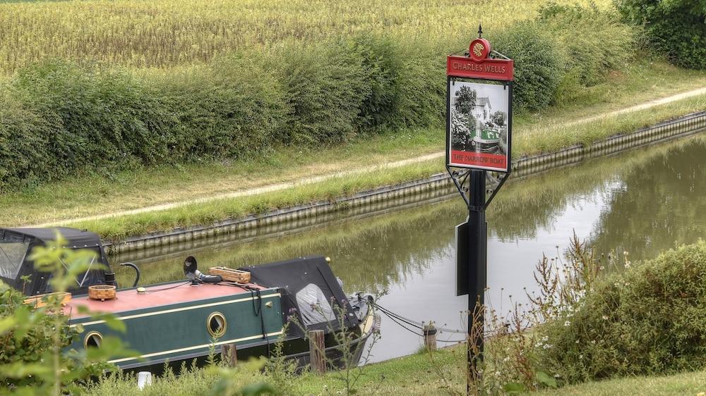 Narrowboat At Weedon Hotel Weedon Bec Exterior photo