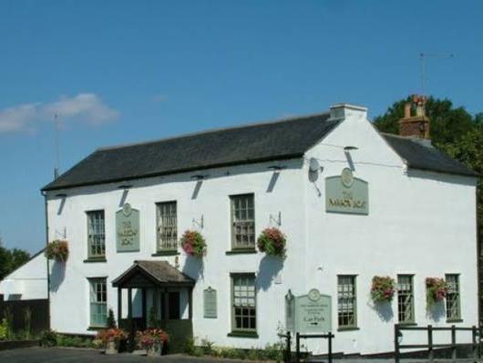 Narrowboat At Weedon Hotel Weedon Bec Exterior photo